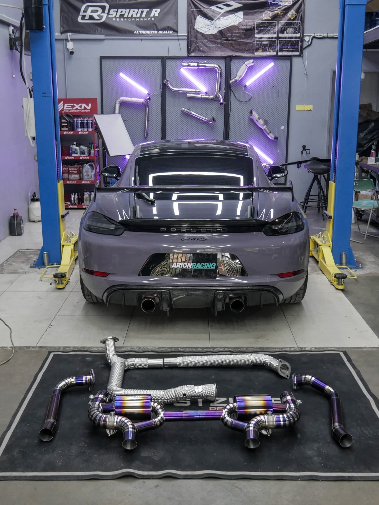 GT4 RS · EXHAUST FIT