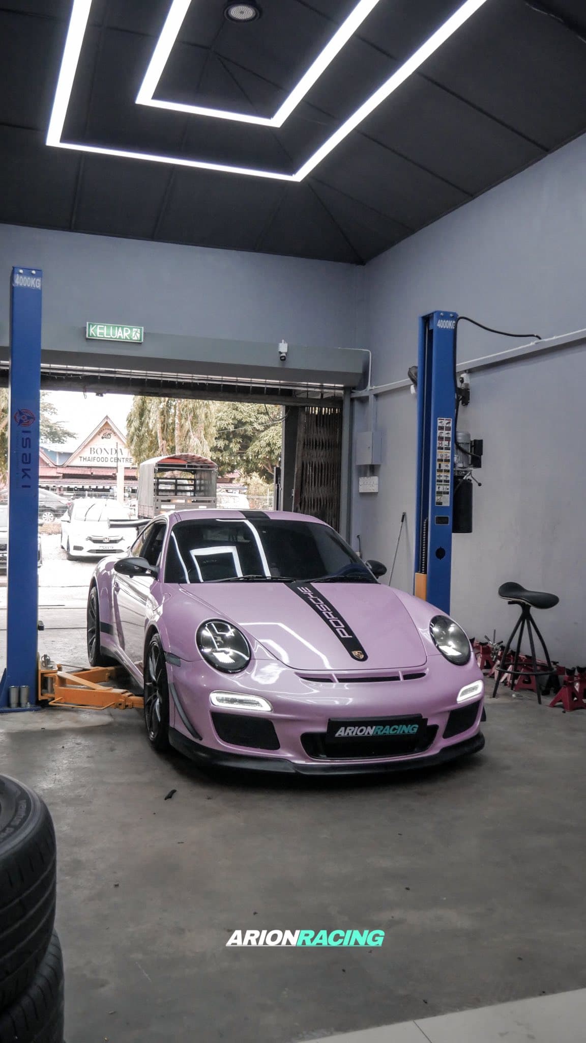BAY 01 · GT3 RS
